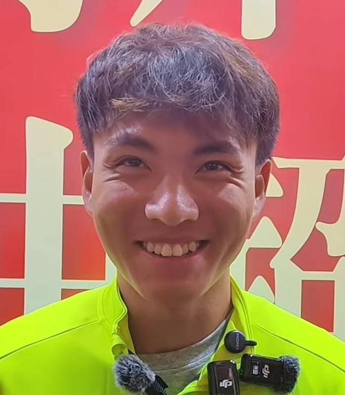  李昊自信回应转会疑问，西海岸正书写属于自己的荣光。 体育新闻 李昊自信回应转会疑问，西海岸正书写属于自己的荣光。 体育新闻 李昊自信回应转会疑问，西海岸正书写属于自己的荣光。 体育新闻