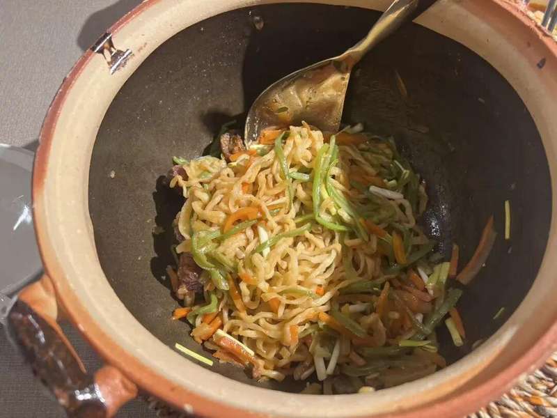 餐饮巨头转型不仅是换个招牌:盲目扩张背后的逻辑陷阱 企业服务 餐饮巨头转型不仅是换个招牌:盲目扩张背后的逻辑陷阱 企业服务