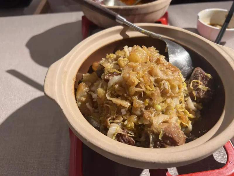 餐饮巨头转型不仅是换个招牌:盲目扩张背后的逻辑陷阱 企业服务 餐饮巨头转型不仅是换个招牌:盲目扩张背后的逻辑陷阱 企业服务