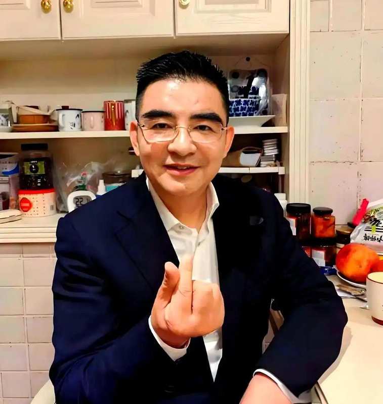从穷小子到商业传奇:陈光标环保拆迁王国的财富密码 股票财经 从穷小子到商业传奇:陈光标环保拆迁王国的财富密码 股票财经 从穷小子到商业传奇:陈光标环保拆迁王国的财富密码 股票财经 从穷小子到商业传奇:陈光标环保拆迁王国的财富密码 股票财经